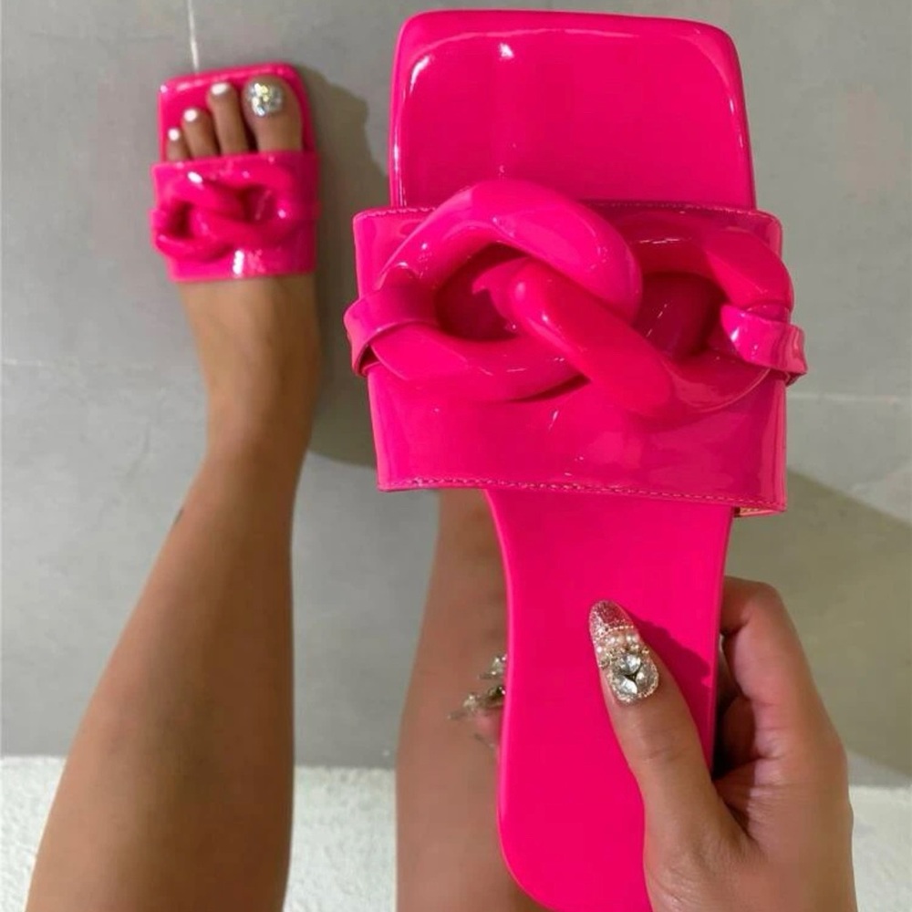 Minimalist Chain Decor Slide Sandals